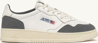 Autry MEDALIST LOW SNEAKERS IN WHITE LEATHER AND MOREL SUEDE