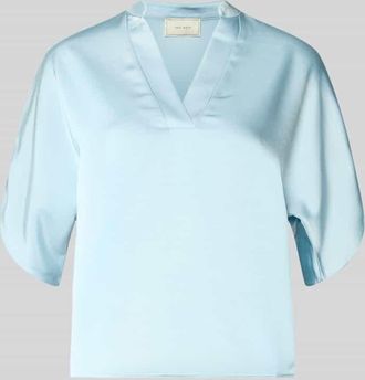 Neo Noir Neo Noir Regular Fit Bluse aus Satin mit V-Ausschnitt Modell Anelle in Hellblau, Gr&ouml;&szlig;e 34