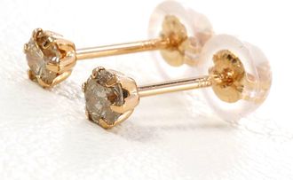C&A Unbranded (18K) Stud Earrings (Pre-Owned)