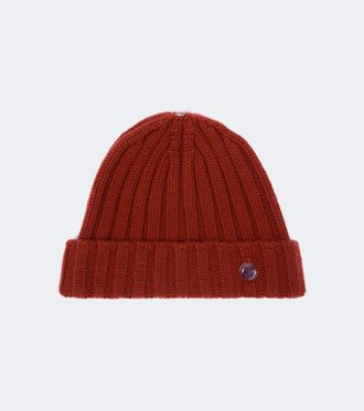 God's True Cashmere Ribbed-knit cashmere beanie with amethyst