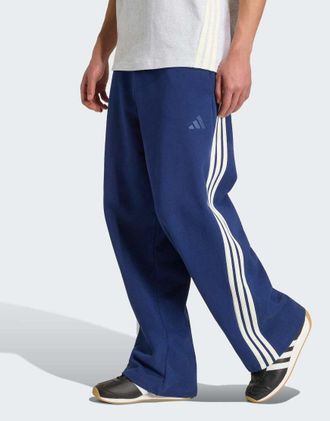 adidas adidas Performance - Kit - Pantaloni ampi blu scuro/bianco sporco con 3 strisce