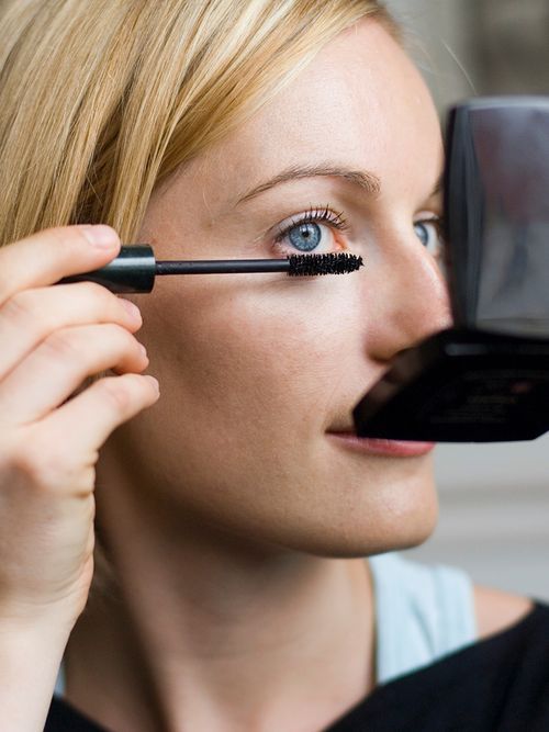 mascara mistakes to avoid, what's the best way to apply mascara, best mascaras 2020