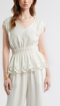 Treasure & Bond Eyelet Hem Peplum Top in Ivory Egret at Nordstrom, Size Xx-Large