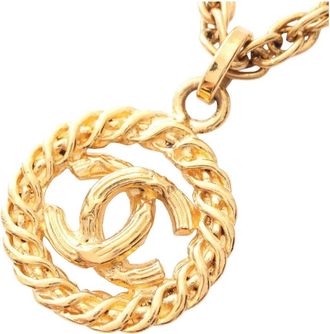 Chanel Collana placcata oro con pendente tondo CC 1982
