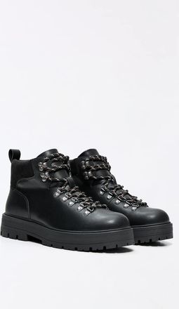 Bershka stivaletti stringati neri-Nero