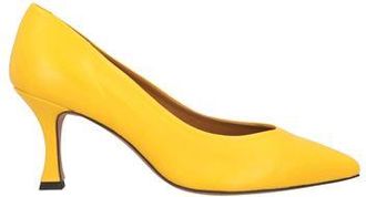 Elena del Chio Pumps