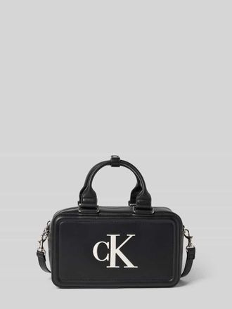 Calvin Klein Crossbody Bag in Leder-Optik in Black, Gr&ouml;&szlig;e 1