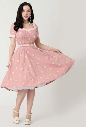Unique Vintage 1950s Sweetheart Neckline Swing Dress in Light Pink Roses Print at Nordstrom, Size X-Large