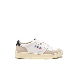 Autry Sneakers, male, White, Size: 4 US White Flat Action Shoes