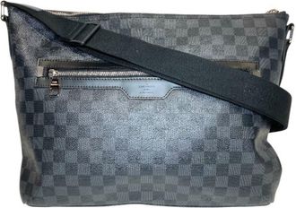 Louis Vuitton Black Handbag Shoulder Bag (Pre-Owned)
