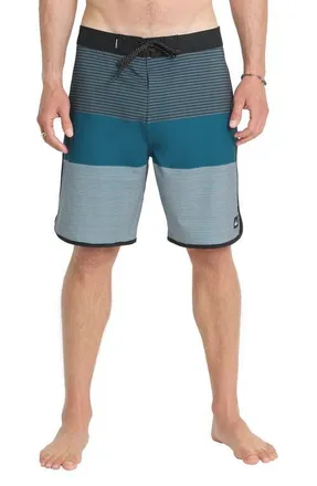 Quiksilver Tijuana 19 Board Shorts in Blue Coral at Nordstrom, Size 31