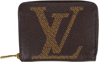 Louis Vuitton Brown Monogram Coin Purse/Coin Case (Pre-Owned)