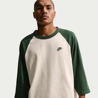 Nike Mens Nike Sportswear Club 3/4-Sleeve Raglan Top in Green | IF0755-323