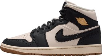 Nike Jordan (WMNS) Air Jordan 1 Mid SE Off Noir Chalk IO0760-001