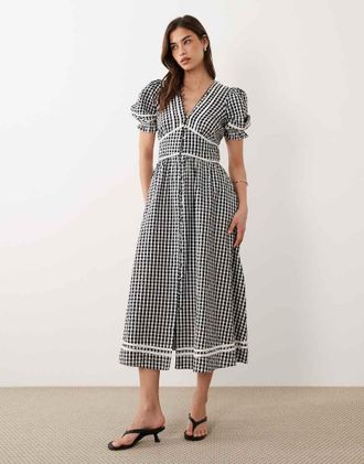 Nobody's Child Saffy - Vestito midi con scollo a V e maniche a sbuffo nero a quadretti