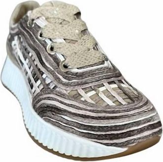 Softwaves Womens Ardi Sneakers In Sand