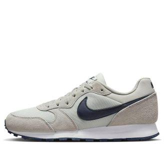 Nike MD Runner 2 Light Bone Obsidian 749794-009