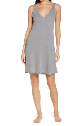 Natori Shangri-La Nightgown in Heather Grey at Nordstrom, Size X-Small