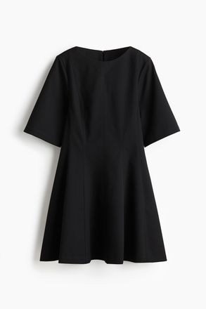 H&M Tailliertes Twillkleid - Schwarz