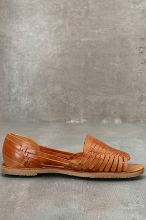Sbicca Womens Jared Woven Huarache 2.0 Sandal In Tan