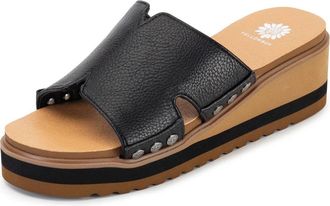 Yellow Box Womens Alameda Wedge Sandal In Black