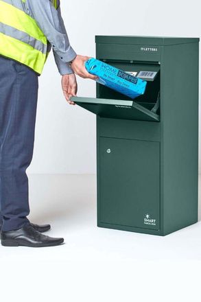 Homescapes Smart Parcel Box Large Front Access Secure Delivery Box in Green