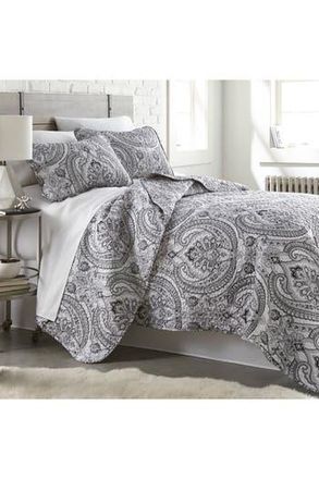Southshore Fine Linens Pure Melody Reversible Quilt Set in Black at Nordstrom Rack, Size King/california King