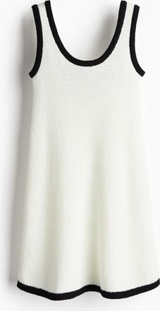 H&M Feinstrickkleid in A-Linie - White