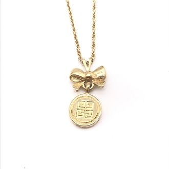 Givenchy Gold Tone Bow Pendant Chain Womens Necklace (Pre-Owned)