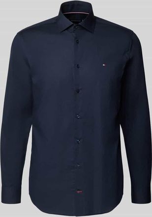 Tommy Hilfiger Tailored Slim Fit Businesshemd mit Kentkragen in Marine, Größe 39