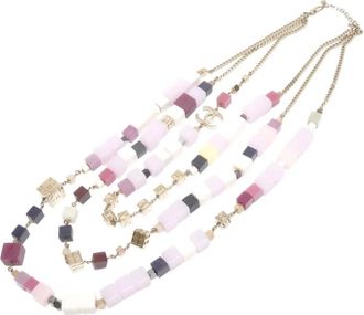 Chanel 2004 halsketting met logo - Roze