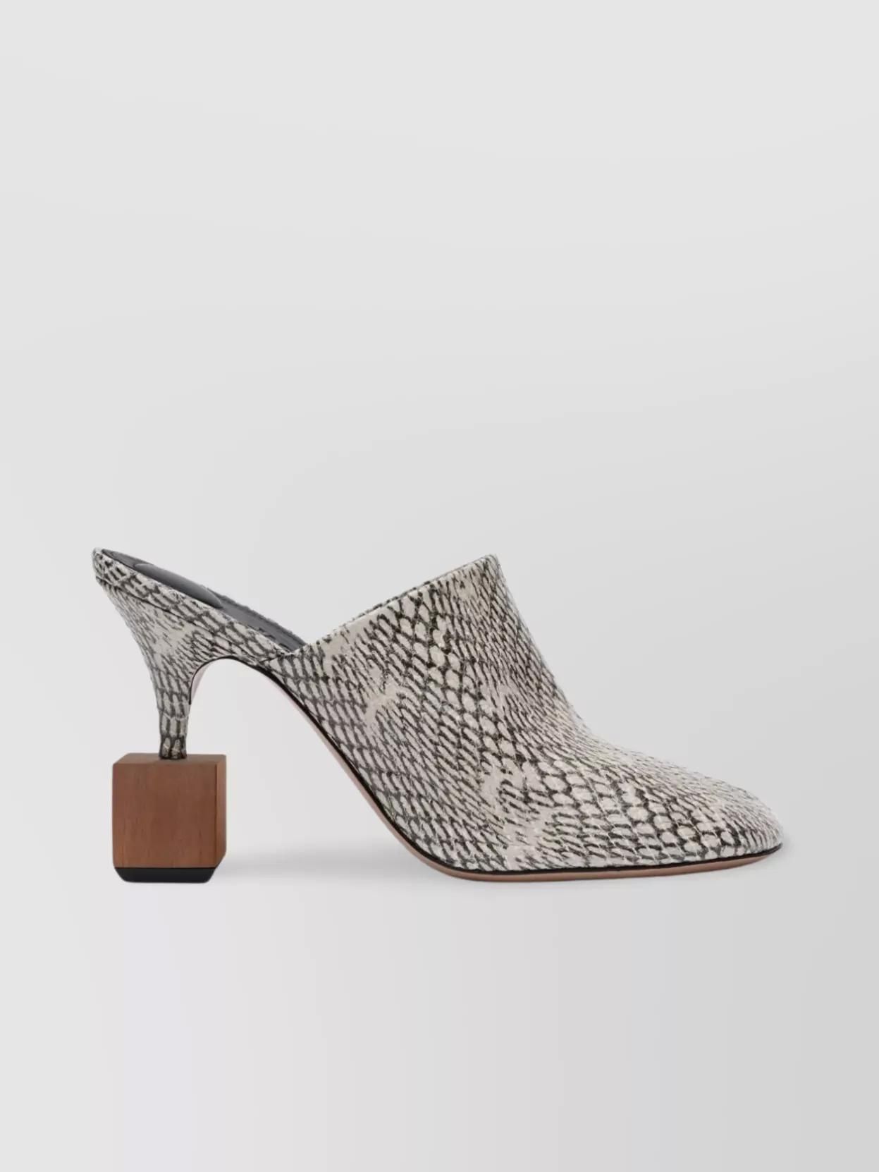 サンダル・ミュール JACQUEMUS CLOUD MULES WITH SQUARE TOE The Bisou mules by JACQUEMUS | Official website