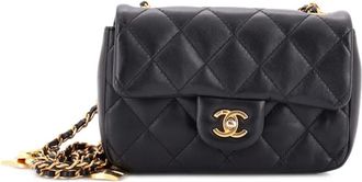 Chanel Heart Charms Flap Bag Quilted Lambskin Mini crossbody bag - Zwart