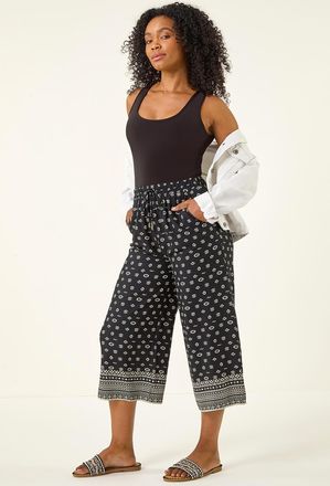 Roman Border Print Cropped Trouser