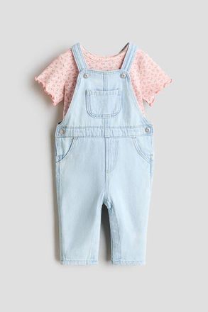 H&M 2-piece Dungarees And Top Set in Light Denim Blue/pink at Nordstrom, Size 18M