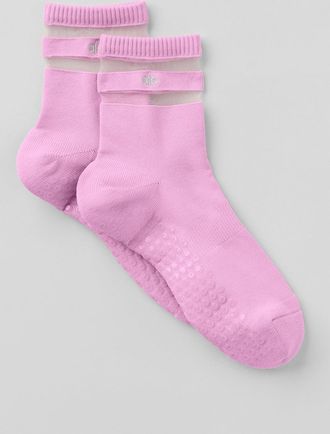 Alo | Womens Pulse Grip Socks in Candy Heart Pink, Size: Medium/Large