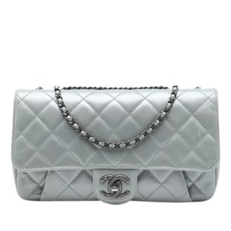 Chanel Pre-owned Quilted Pleated Crossbody Bag - Dames - Pre-owned - Grijs - Maat: ONE Size Zijde