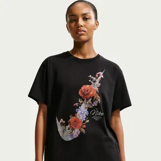 Nike Womens Nike Sportswear T-Shirt in Black | IR4689-010