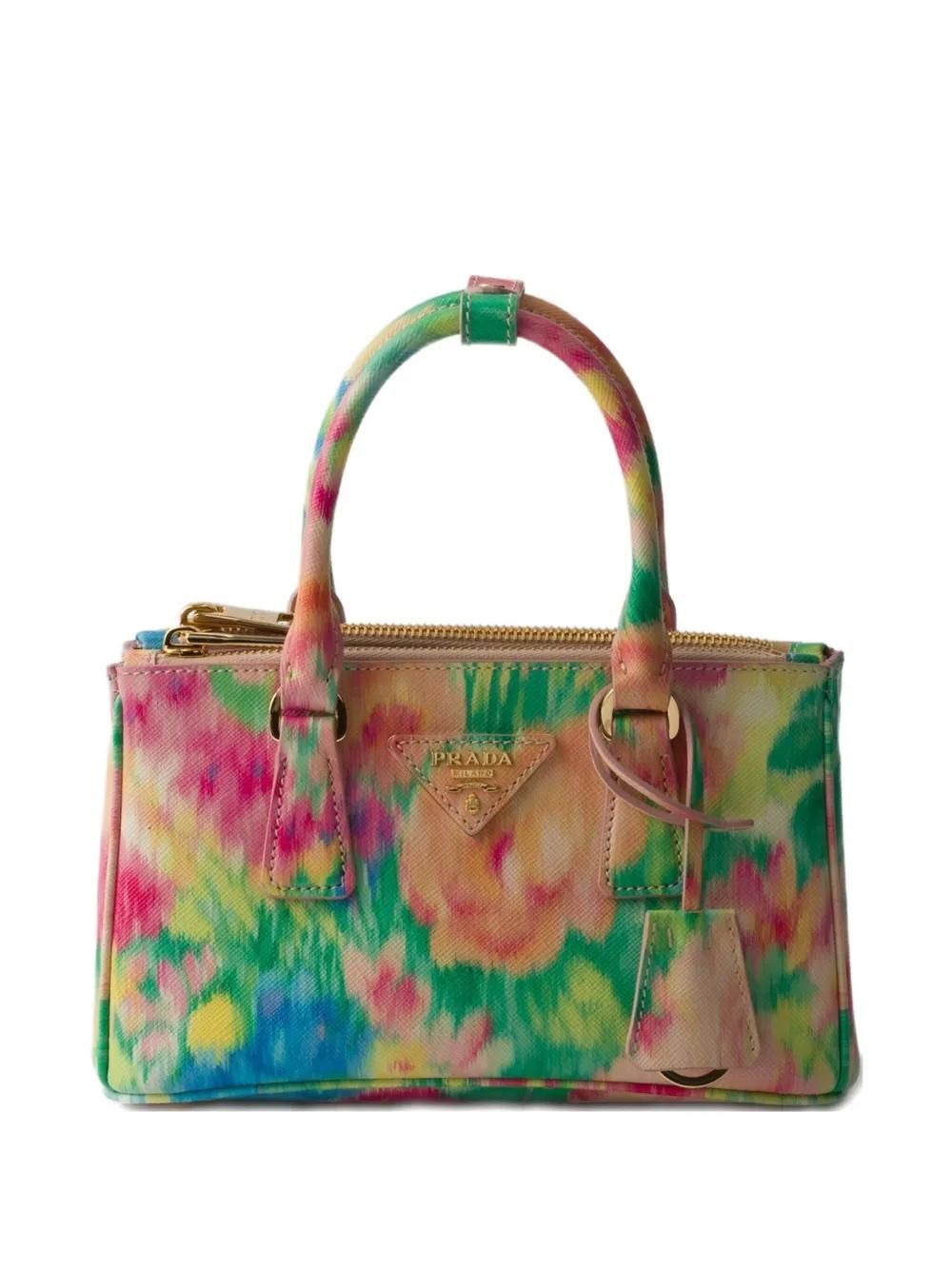 Saldi Borse Prada in Verde: Acquista fino a fino al −20% Styligh