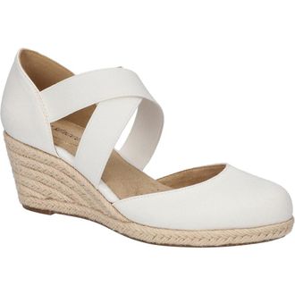 Easy Street Pari Espadrille Platform Wedge in White Canvas at Nordstrom, Size 6.5