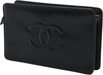 Chanel Pre-owned Clutches, female, Black, Size: ONE SIZE Pre-owned Coco Mark Matelass&eacute; Leather Pouch