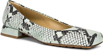 Bottega Veneta Womens Bicolor Calfskin Ballet Flats