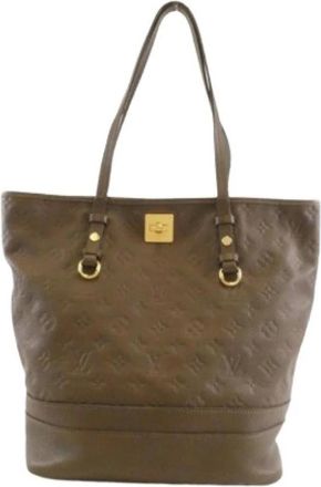 Louis Vuitton Pre-owned Tote Bags, female, Brown, Size: ONE SIZE Pre-owned Pouch Shoulder Bag