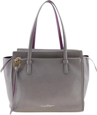 Ferragamo Pre-owned Tote Bags, female, Gray, Size: ONE SIZE Pre-owned Leather Tote Bag