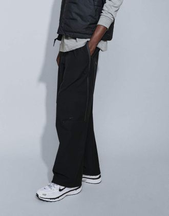 Nike Tech Fleece Shori joggers a gamba larga neri-Nero