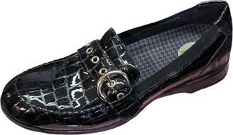 Aetrex Womens Buckle Loafer In Black