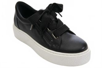 Vaneli Womens Yucel Lace Up Sneaker In Black