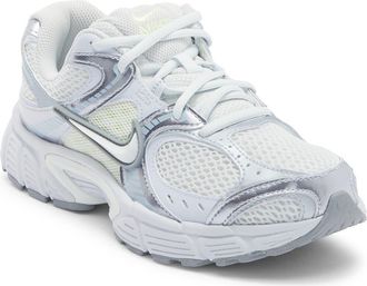 Nike V5 RNR Sneaker in Grey/Off White/Volt at Nordstrom Rack, Size 10.5