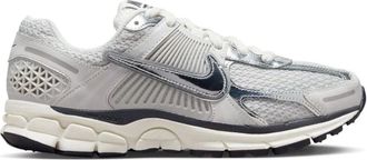 Nike Fitness, Dames, Grijs, 38 1/2 EU, Leer, Zoom Vomero 5
