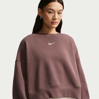 Nike Womens Nike Sportswear Phoenix Fleece Over-Oversized Crew-Neck Sweatshirt in Purple | DQ5761-502
